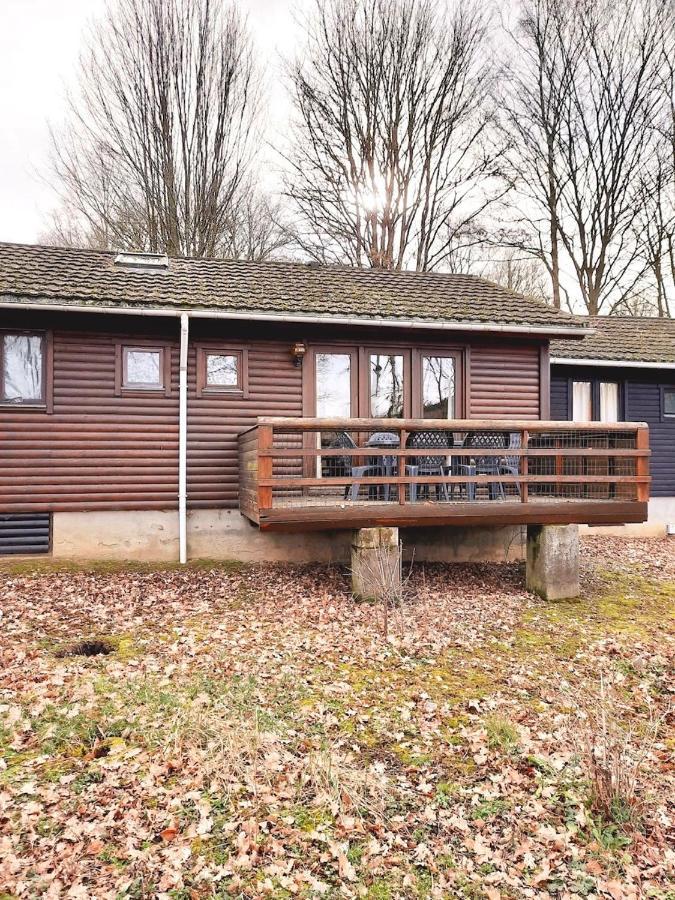 Familie Meys Chalets - Chalet 249 - La Boverie Rendeux Exterior foto