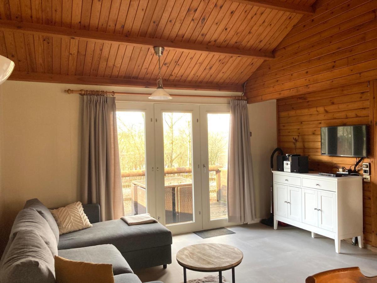Familie Meys Chalets - Chalet 249 - La Boverie Rendeux Exterior foto